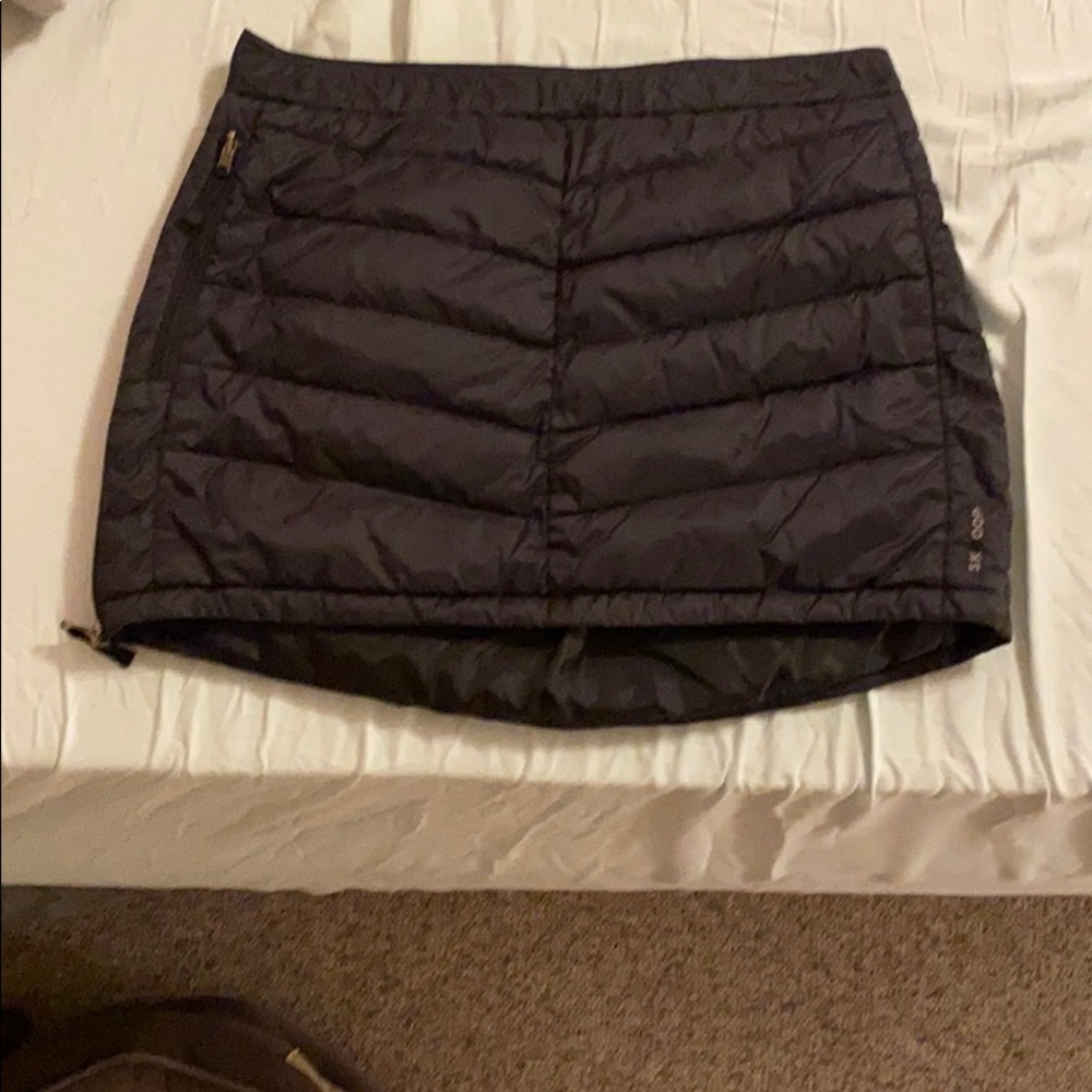 Skhoop black down ski skirt
